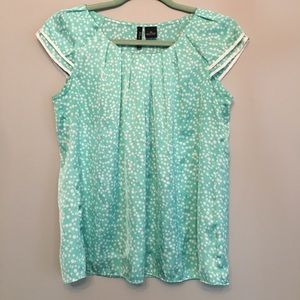 New Directions petite medium blue silky top